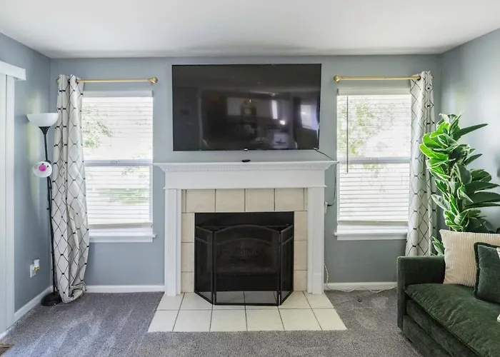 Modern Comfort Stylish 3br Getaway Ferienhaus Loves Park