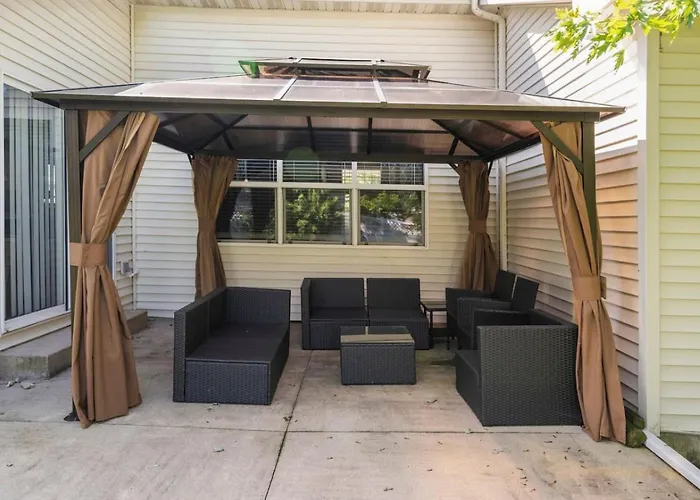 Modern Comfort Stylish 3br Getaway Ferienhaus