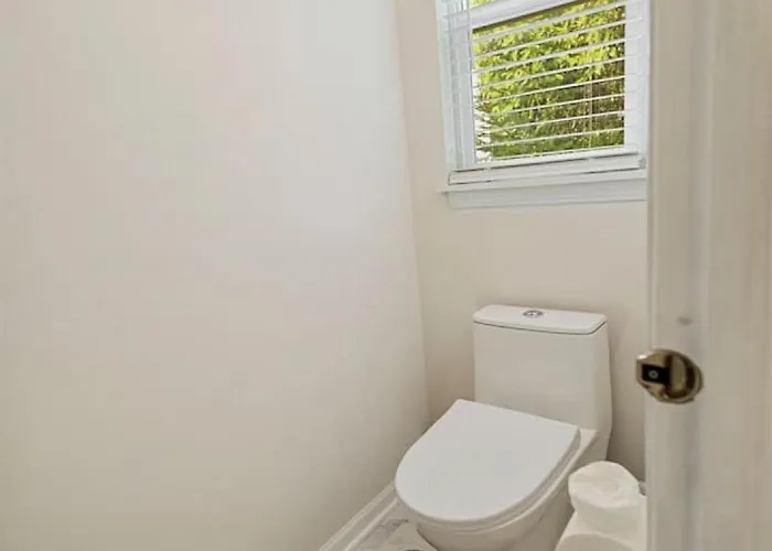 Modern Comfort Stylish 3br Getaway Loves Park