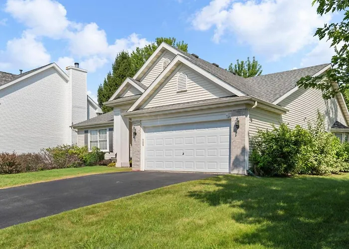 Modern Comfort Stylish 3br Getaway *